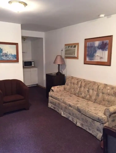 2 Bedrooms Cottage