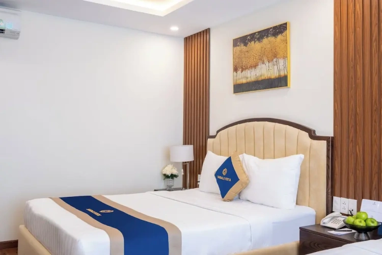 Standard Quadruple Family room with balcony and with city view