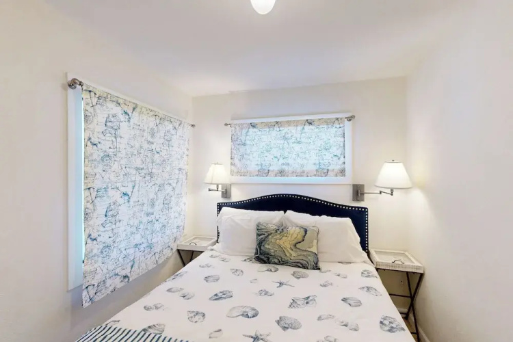 4BR Oceanfront Dog-friendly Hot Tub