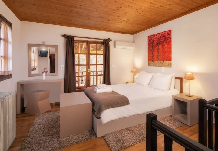 Gefyri Hotel