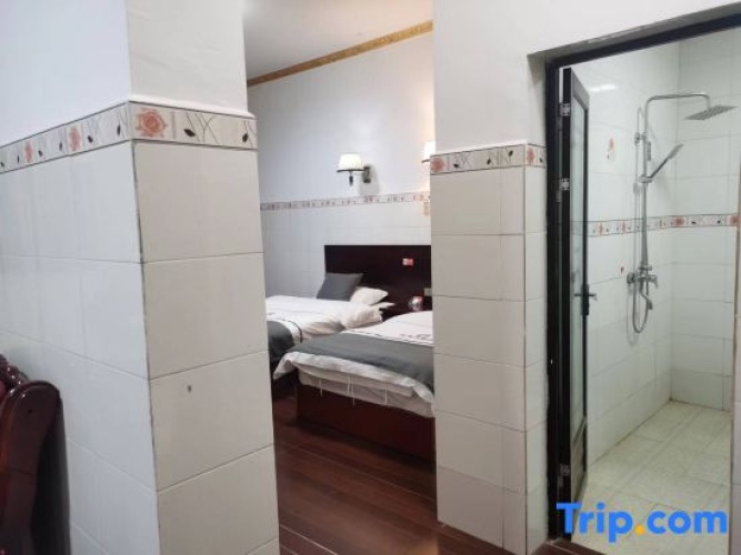 Quadruple Suite