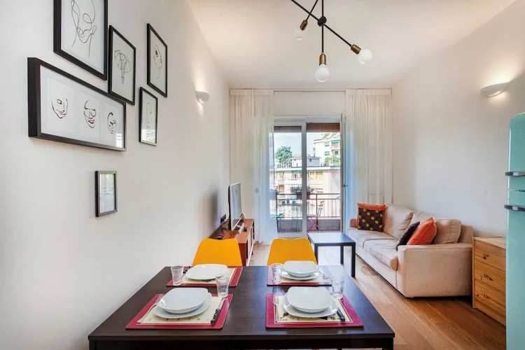 Bright Shelley Apartment