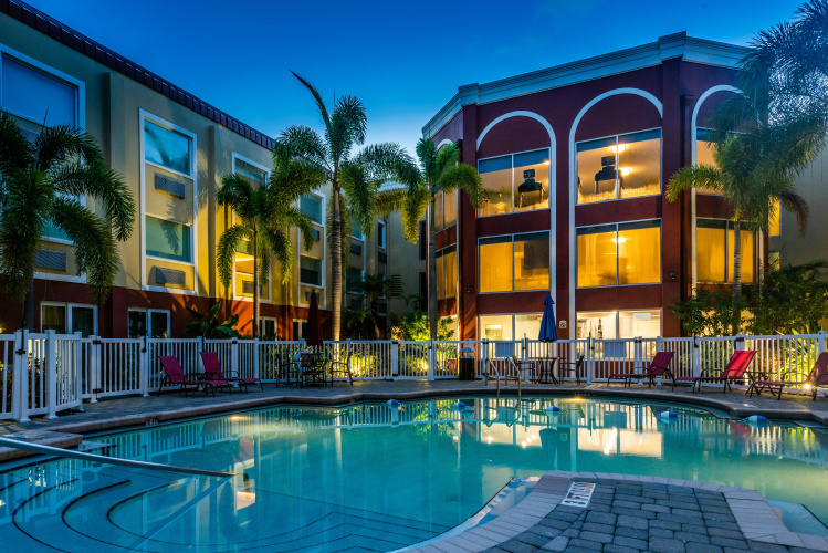 Holiday Inn Express & Suites Bradenton West photo 19