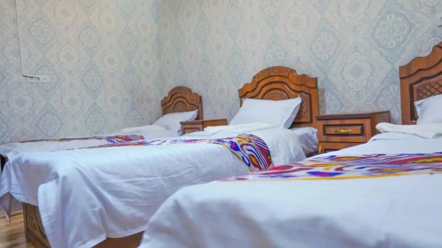 Standard Triple room