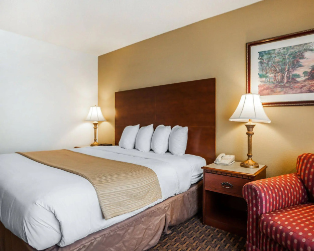 Quality Inn Milwaukee/Brookfield