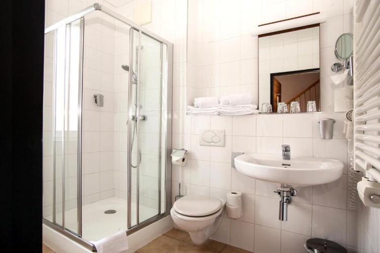 Standard Quadruple room with balcony