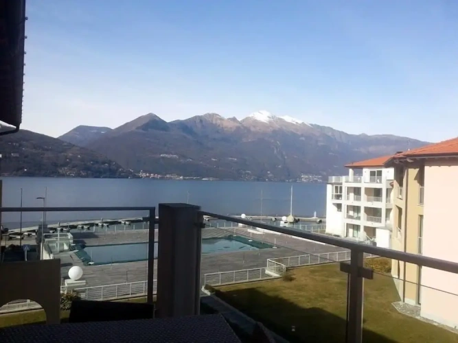 1 Bedroom Comfort Apartment with balcony and with partial view