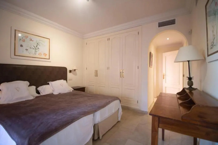 Beautiful apartment in Vasari Puerto Banus