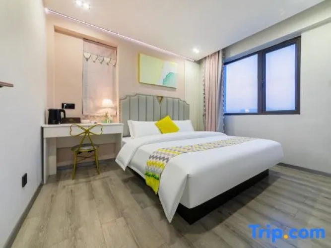 3 Bedrooms Deluxe Suite with sea view
