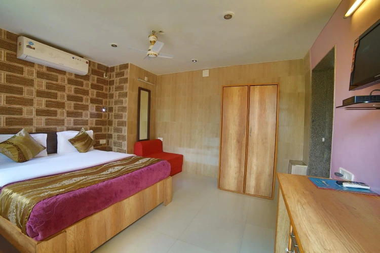 Deluxe Double room with view