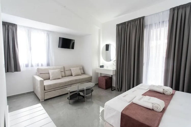 Aeonian Luxury Suites Asprovalta