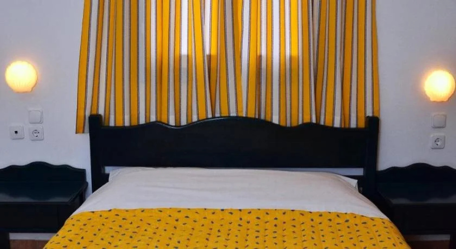 Petros Rooms