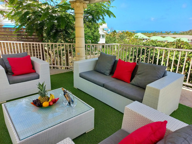 Spacious Villa with Ocean and Mountain view-4 beds