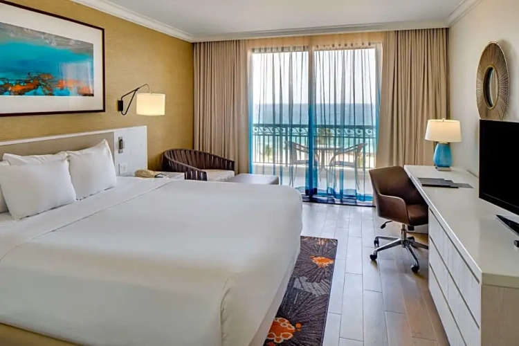 Double room with balcony and with bay view