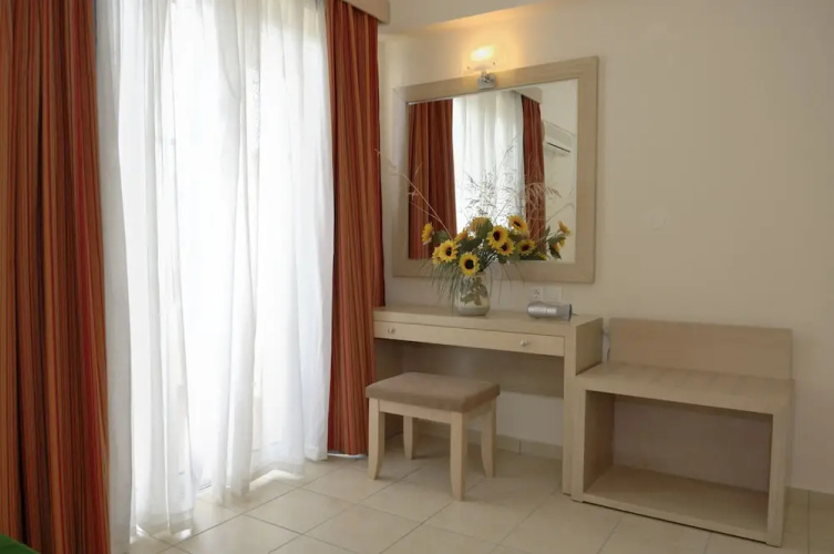 Belle Helene Apartments