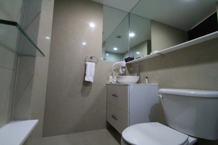 Alameda Downtown Apartment 8 I
