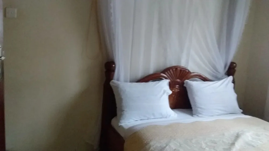 Trust White Hotel