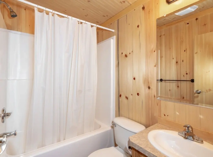 2 Bedrooms Quadruple Cottage
