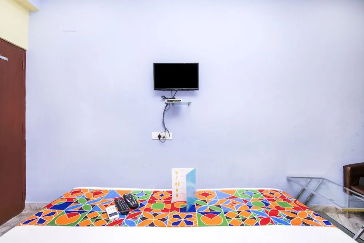 FabHotel Nest