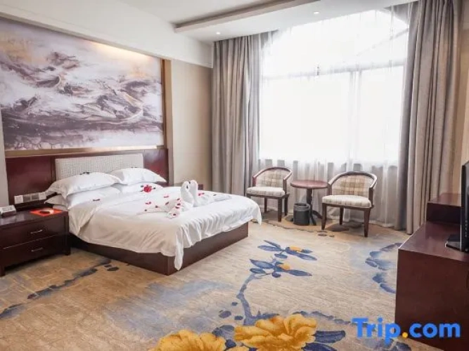 Suite with garden view