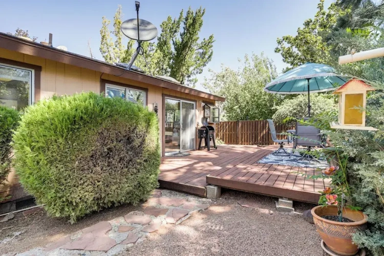 2 Bedrooms Cottage