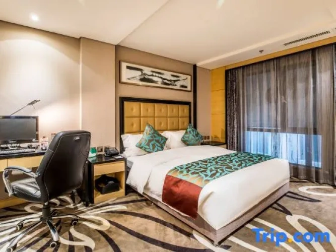 1 Bedroom Suite with river view
