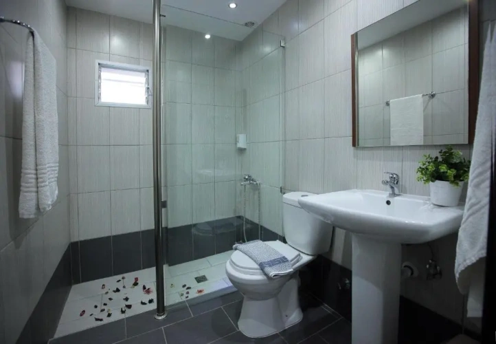 2 Bedrooms Apartment