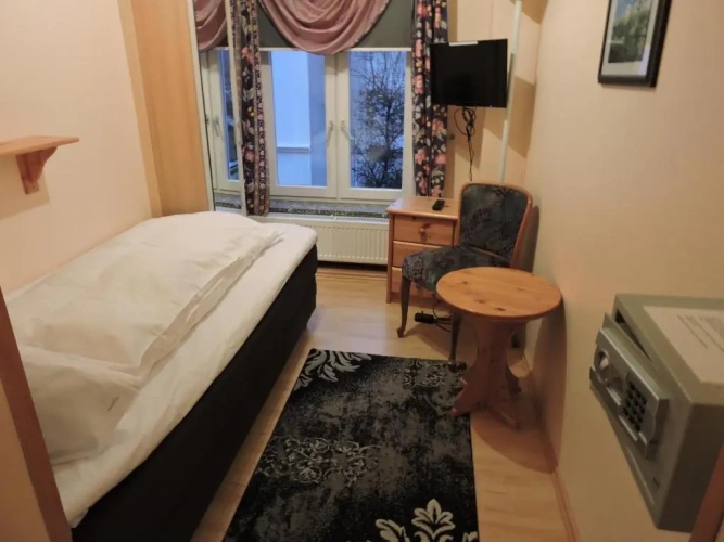 Standard Single room