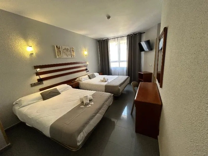 2 Bedrooms Standard Family room