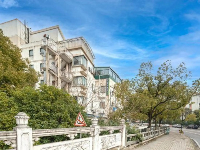 Changee Hotel (Shanghai Zhangjiang Science Gate)