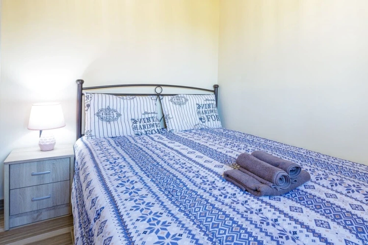 2 Bedrooms Family Apartment with sea view