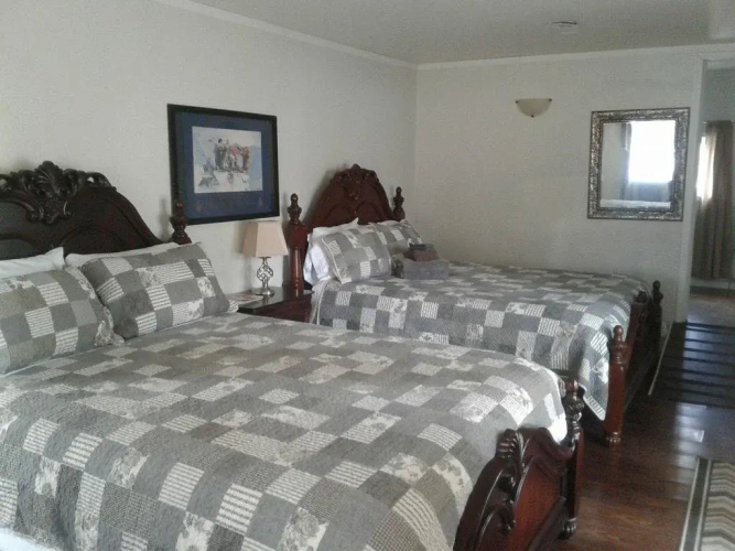 Mount Logan Lodge