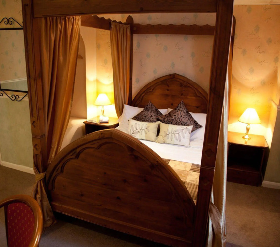King Charles Hotel