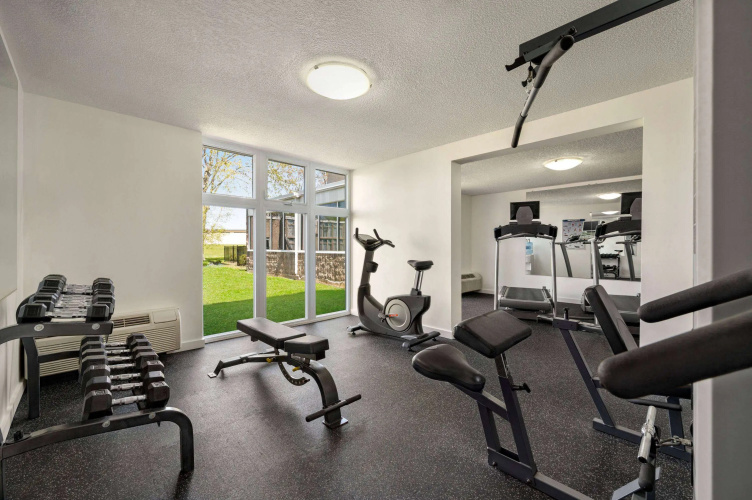 Ramada by Wyndham Cornwall photo 14