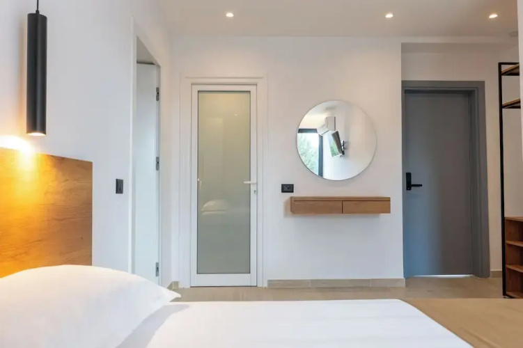 Hotel ENAD