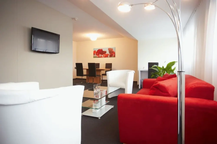 Single Family Suite