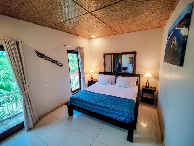 Ekas Surf Resort