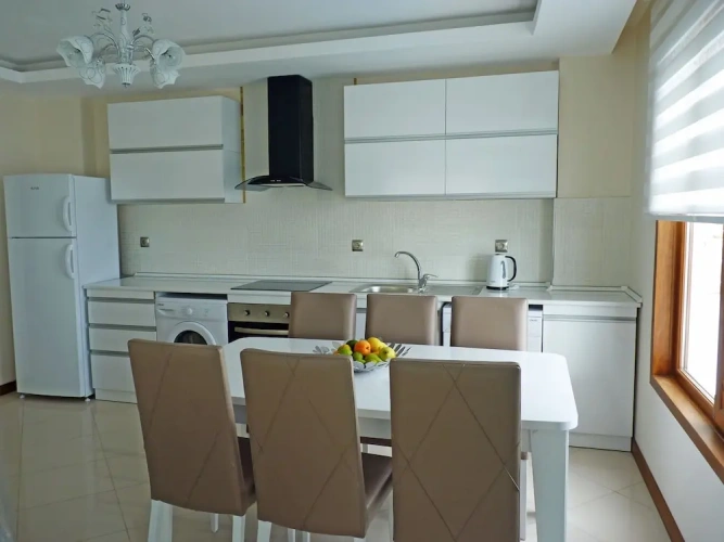 2 Bedrooms Luxury Apartment with sea view