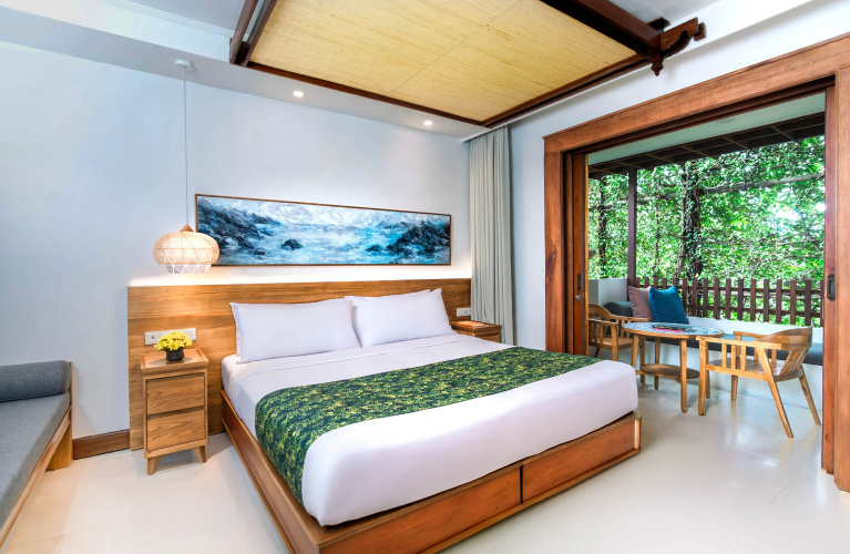 Legian Beach Hotel
