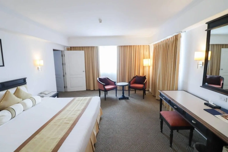 1 Bedroom Suite with view