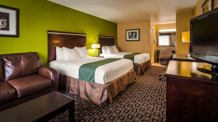 Standard Quadruple room