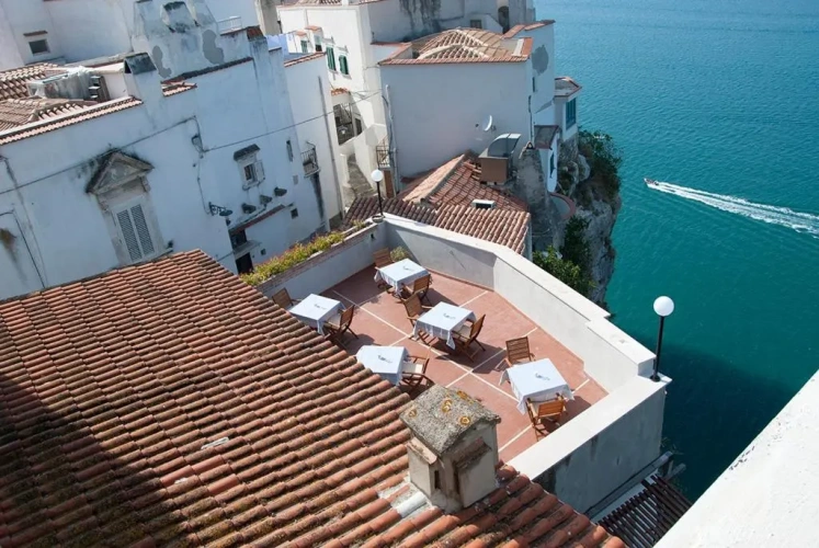 Deluxe Double room with balcony and with sea view