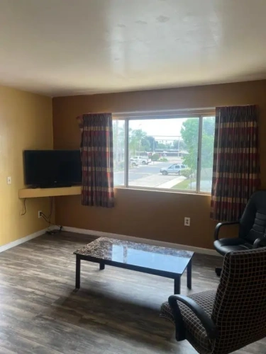 1 Bedroom Suite