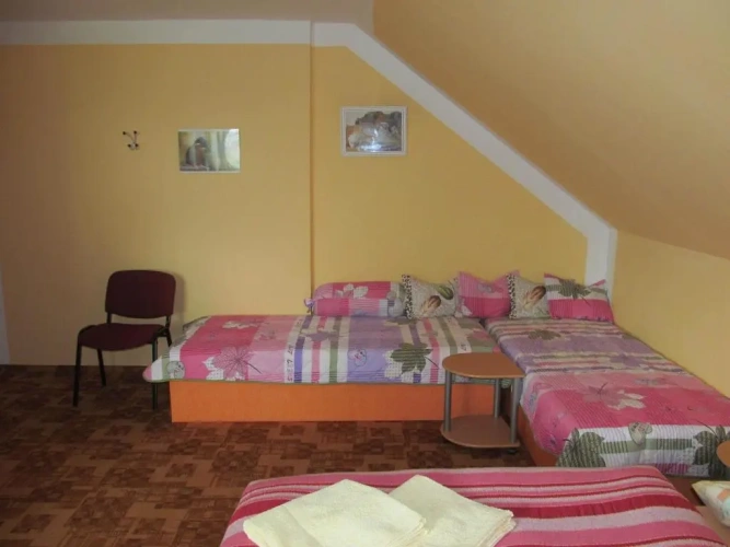 Standard Quadruple room