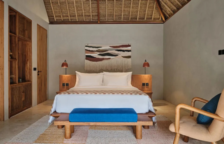 Boni Beach Hotel & Restaurant