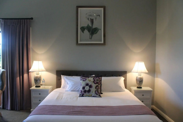 Camden Valley Inn