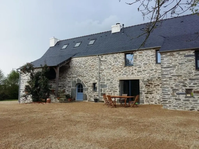 3 Bedrooms Cottage