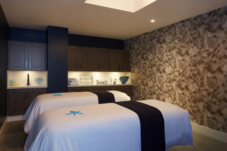 The Waterfront Beach Resort, a Hilton Hotel photo 6