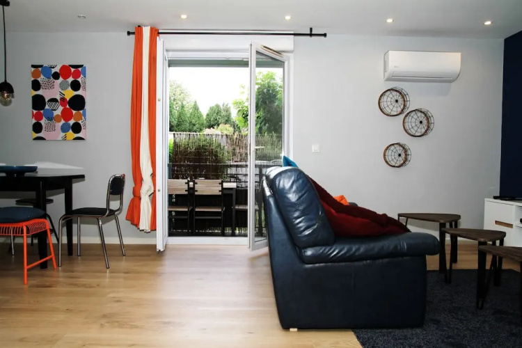 high standing apart 55m2 - reserved parking - 1 room