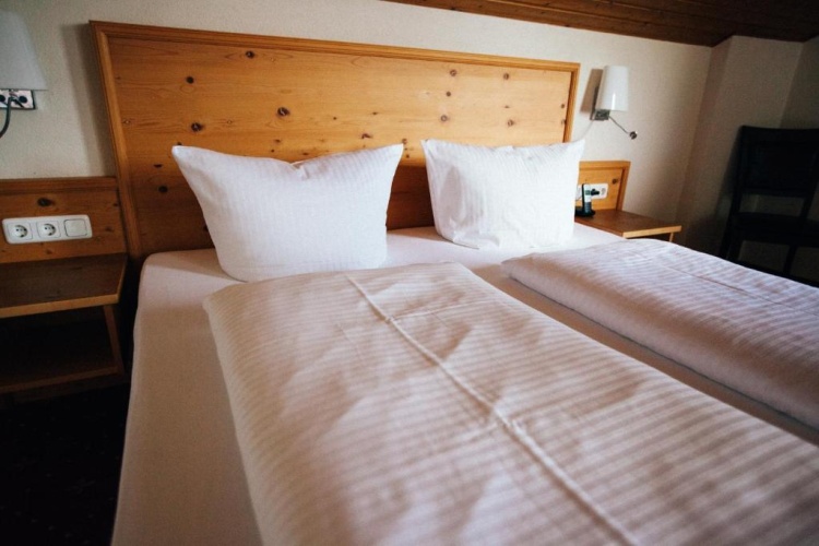Comfort Double room with balcony and with lake view
